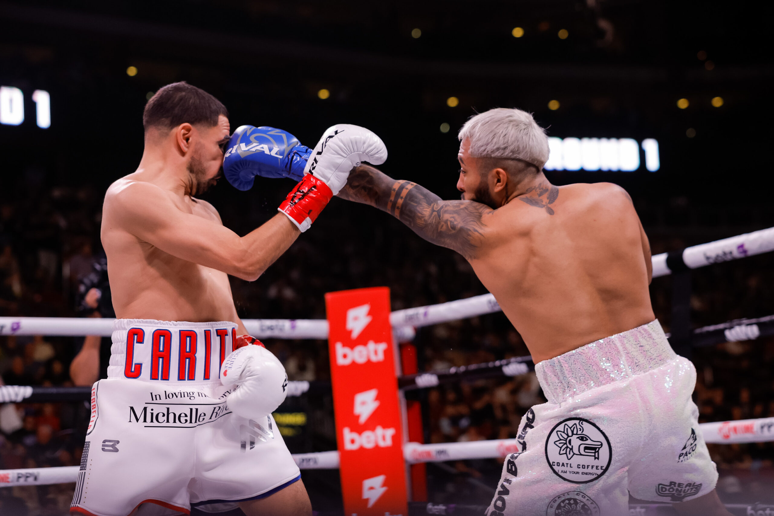 Alexandro Santiago - Paul vs Silva - Win - Photo credit Esther Lin/SHOWTIME - MMA Fight Coverage
